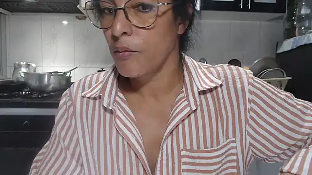 kateleyagrey live sex cam