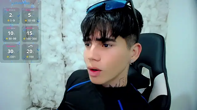 Tayson_Rivers live sex cam