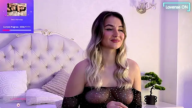 AniaKarenina live sex cam