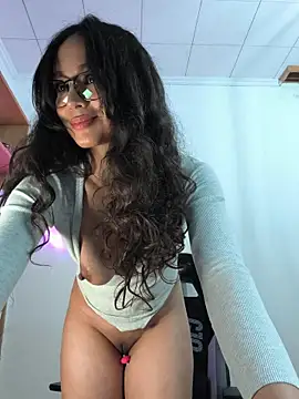 Naughty-Jessie live sex cam