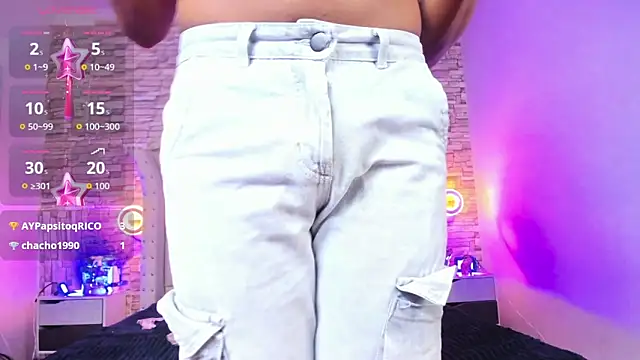 Lucia-Horny24 live sex cam