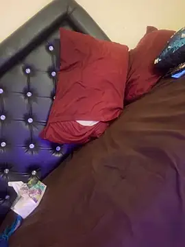 Doctoor-Maya live sex cam