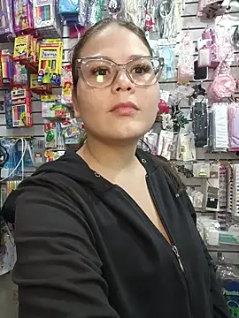 Vale_Saenzz live sex cam