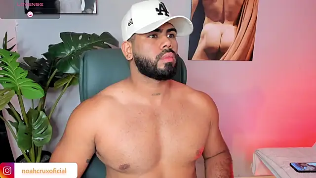 noah_crux live sex cam