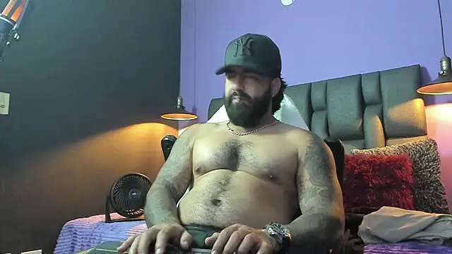 Lyon_vach live sex cam