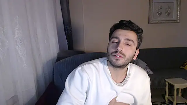 handsomeee04 live sex cam