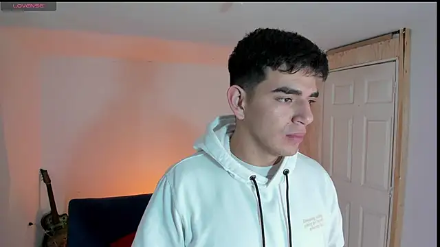 Ares_Johnson live sex cam