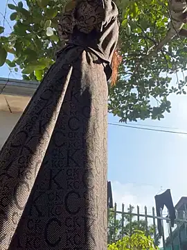 __Saphia__ live sex cam