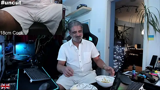 OnlineBossUK live sex cam