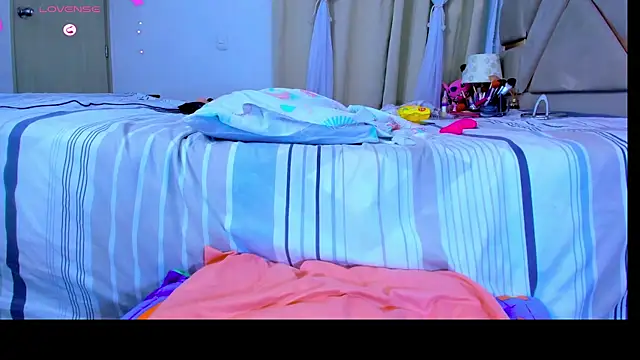 ashelydainii live sex cam