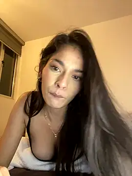 Esmeraldalcl live sex cam