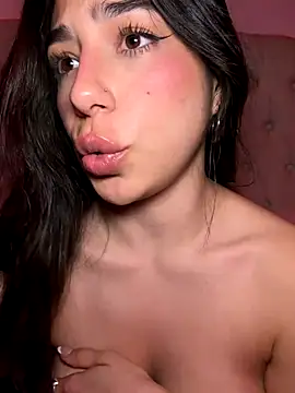 LoveLillyy live sex cam