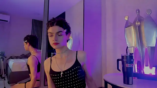 Val_Guerra live sex cam