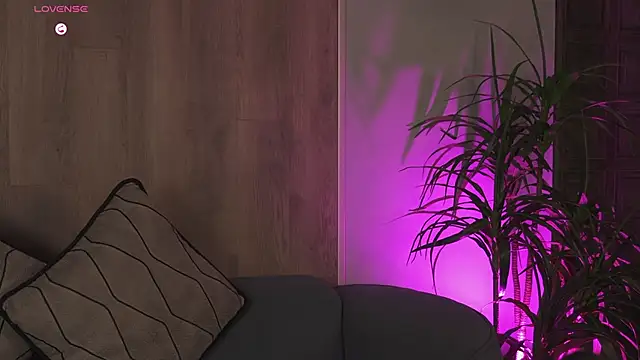 RoseFerrera live sex cam