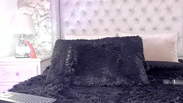 Kev_jenner live sex cam