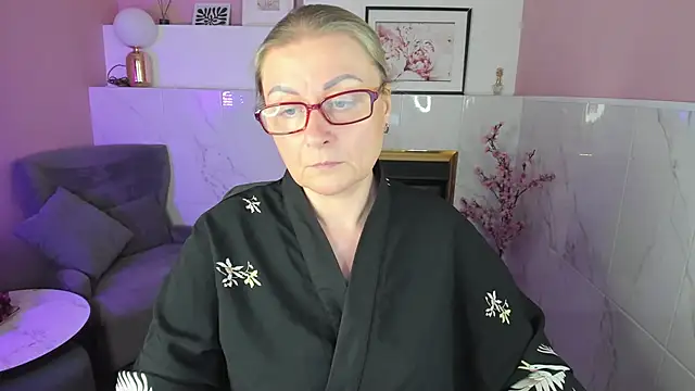 AlexandraKind live sex cam