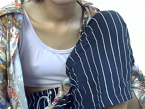 Anu_tiny live sex cam