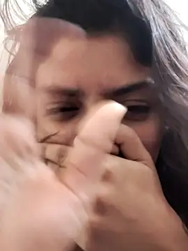 sassyy_poonam live sex cam