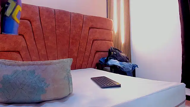 FYKMOR_1 live sex cam