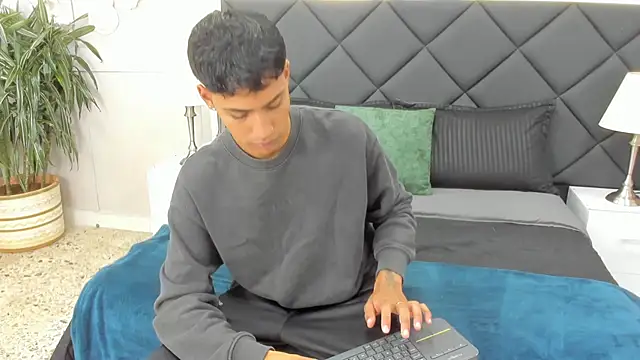 Denis_Carpenter live sex cam