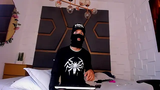 Thiagoferreti live sex cam