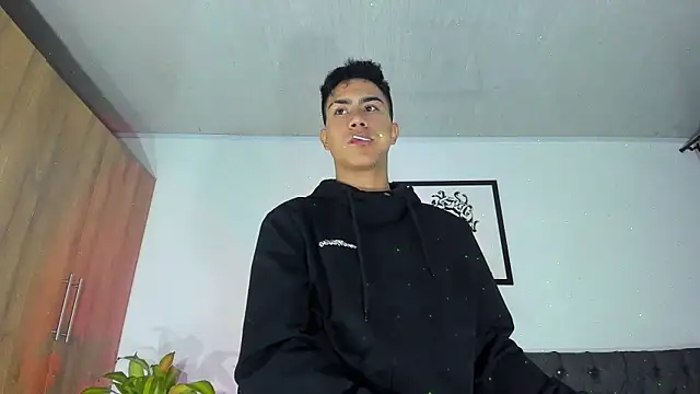 AlanNaughty live sex cam