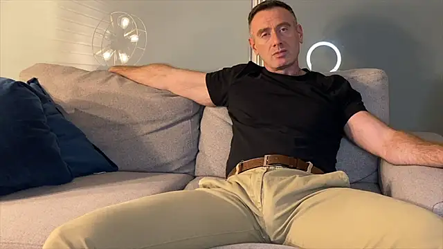 TheDonnyBasilisk live sex cam