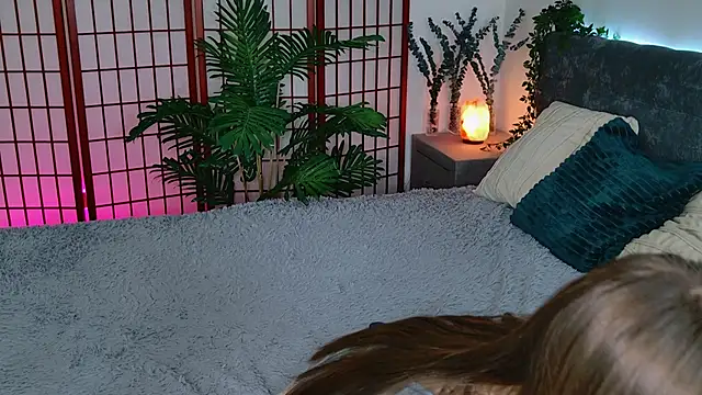 AmyLune live sex cam