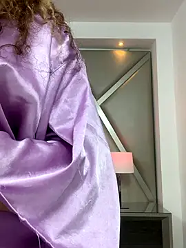 AlesiaCooper live sex cam