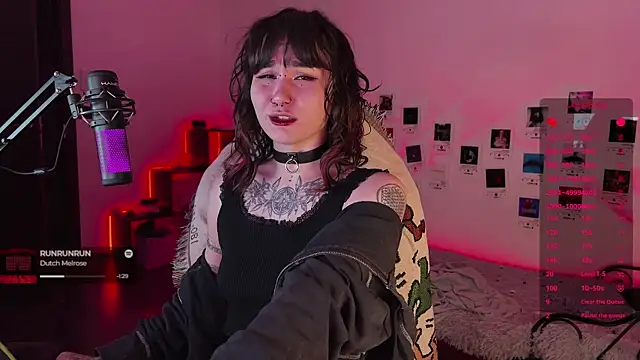 deadlysweet live sex cam