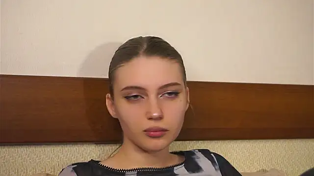 RoslynArcuo live sex cam