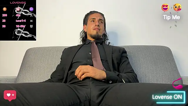 Tom_blunt96 live sex cam