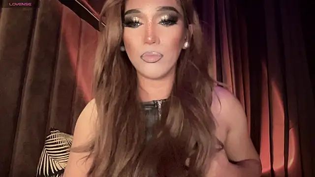 Lo_la_69 live sex cam