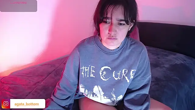 NewAgatha_Bolton live sex cam