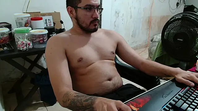 Leonino231 live sex cam