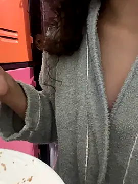 KaitlynLoveCam live sex cam