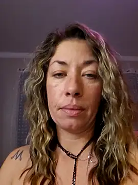 _NinaLuvSins_ live sex cam