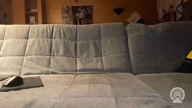 Xx_eDgeLoRd_xX live sex cam