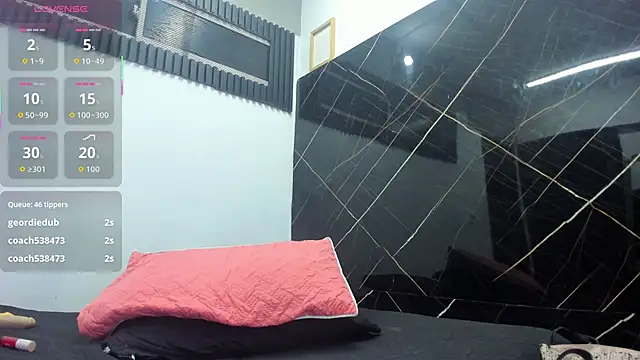 Analiasmith89 live sex cam