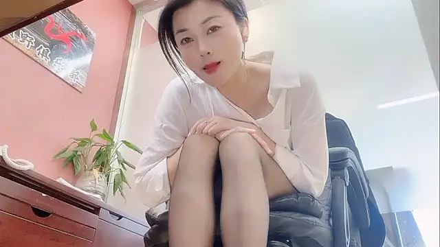 Maneki-nekoo live sex cam