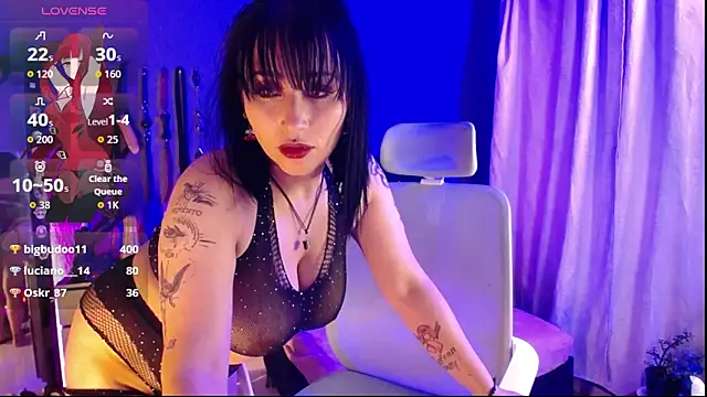 lucyheartfillia11 live sex cam