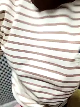 Pipi23_ live sex cam