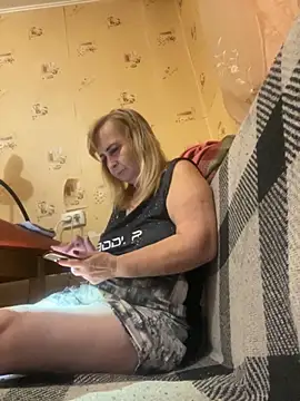 Irina2909@xh live sex cam