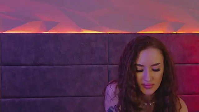 Luna_Olsen live sex cam