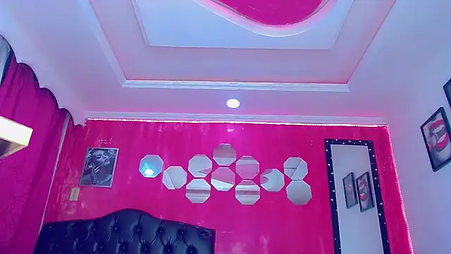 TiffanyMackensyy live sex cam