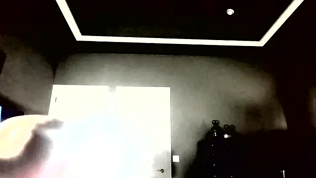 Hornylouisewil live sex cam