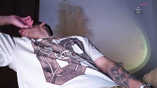 Josep_Davies live sex cam