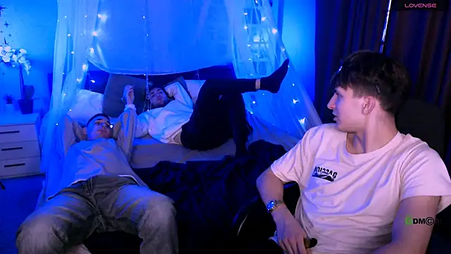 travis_wolf_ live sex cam