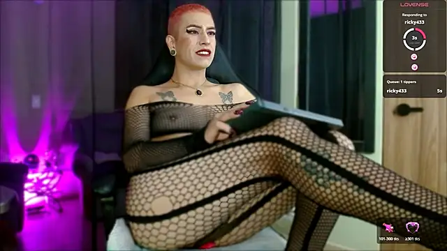 tevenwhiite live sex cam