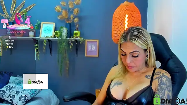 yessila_parker live sex cam